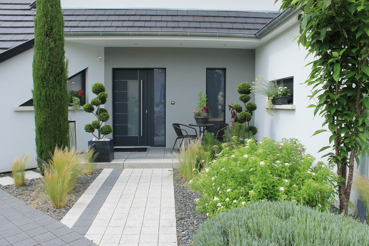 Plobsheim_amenagement_entree_pavage_plantations