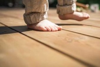 Une terrasse bois, sans vis apparentes !