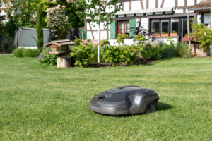 entretien de jardin, domotique, robot de tonte, pelouse